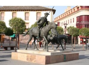 Lee más sobre el artículo MONUMENTO A DON QUIJOTE Y SANCHO PANZA EN ALCÁZAR DE SAN JUAN