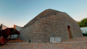Lee más sobre el artículo MUSEO DEL CARRO Y APEROS DE LABRANZA DE TOMELLOSO