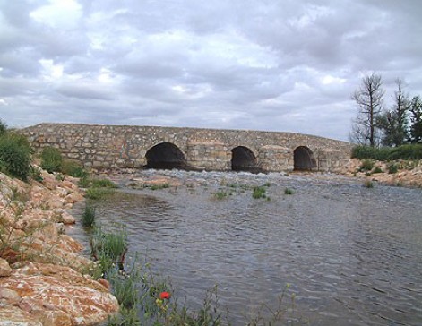 En este momento estás viendo PUENTE DE SAN MIGUEL Y ERMITA DE LA VIRGEN DEL BUEN PARTO DE PEDRO MUÑOZ