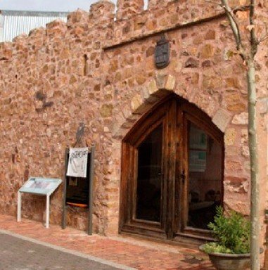 En este momento estás viendo MUSEO ARQUEOLÓGICO MUNICIPAL DE VILLANUEVA DE LA FUENTE